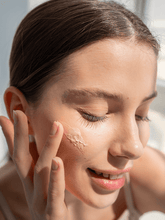 Deep moisturizing cream z | Mature skin revitalization | Luxury wrinkle cream | Hydrating anti-aging moisturizer | Skin protection cream
